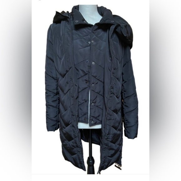 Principals Long Belted and Hooded Puffer Coat -Like New - Picture 3 of 5